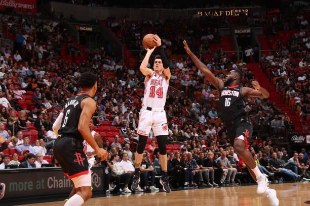 在这种背景 在这种背景