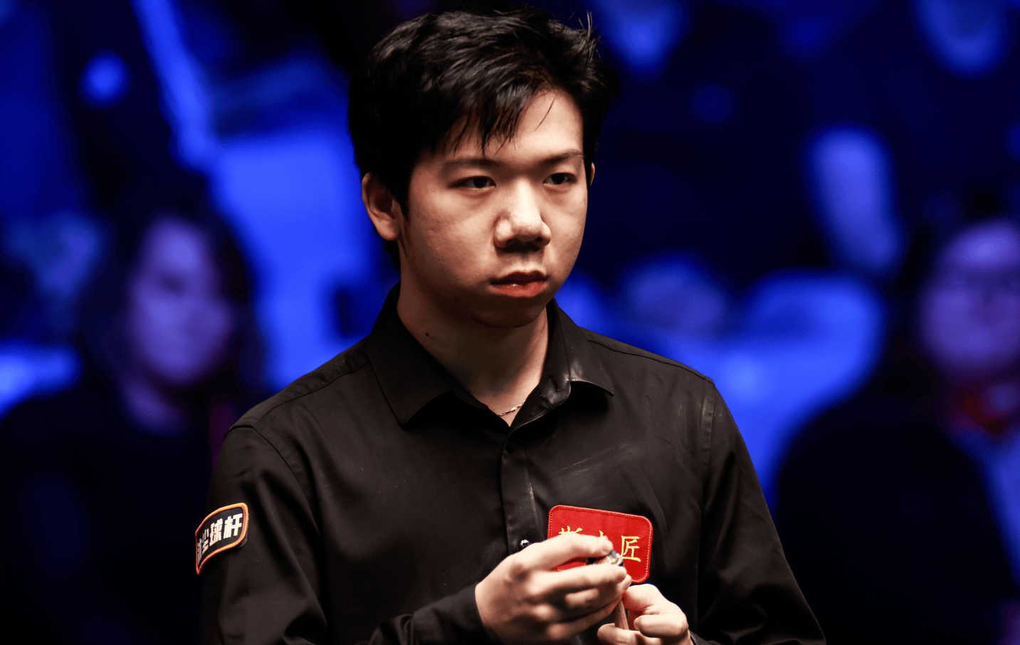 他在场上的 他在场上的